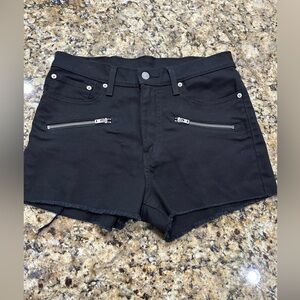 Levi’s High Rise Shorts EUC size 30